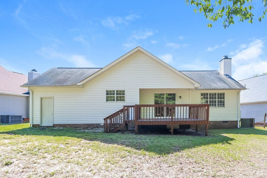 Building Photo - 380 Canter Ct NW