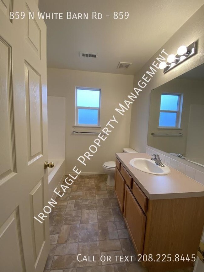 Building Photo - 859 N White Barn Rd