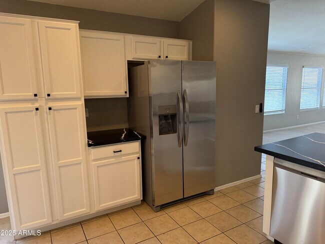 Building Photo - 12732 S 175th Dr