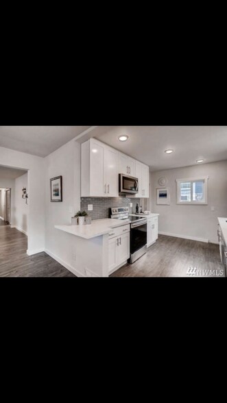 Building Photo - 4412 SW 101st St