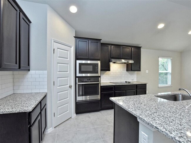 Building Photo - 20701 Boggy Ford Rd