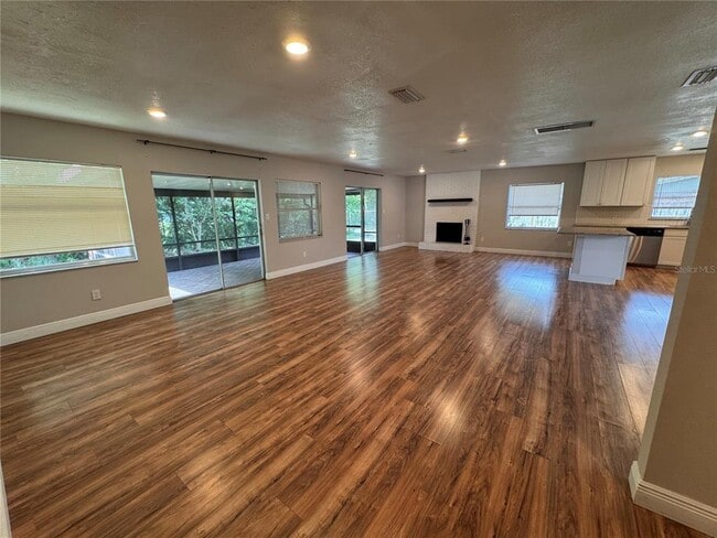 Building Photo - 5260 Lima Pl