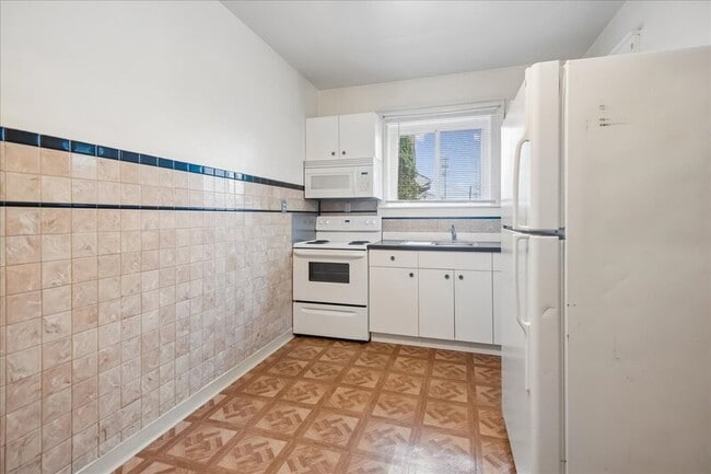 Building Photo - 4007 Biddison Ln