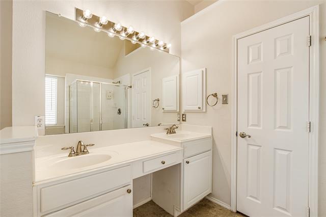 Building Photo - 5120 China Berry Dr
