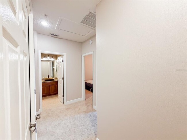 Building Photo - 5489 Baldwin Park St