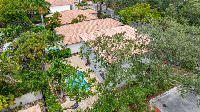 Building Photo - 6144 NW 78th Ct