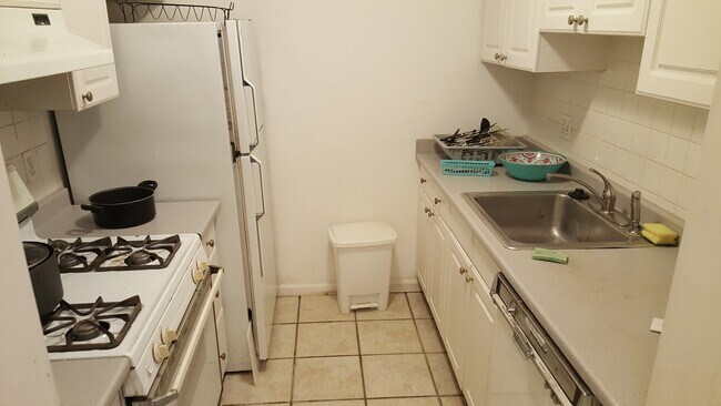 Kitchen - 2187 12th St
