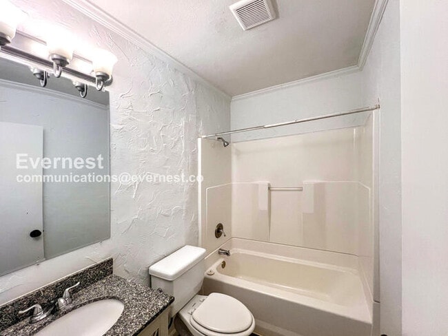 Building Photo - 89 Pheasant Run Dr