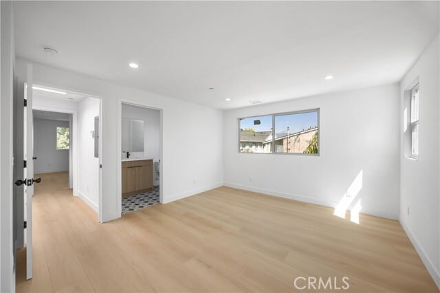 Building Photo - 4513 Rosewood Ave