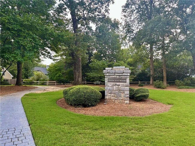 Building Photo - 1224 Crescentwood Ln