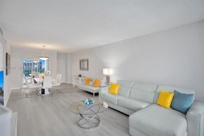 Building Photo - 3000 S Ocean Dr