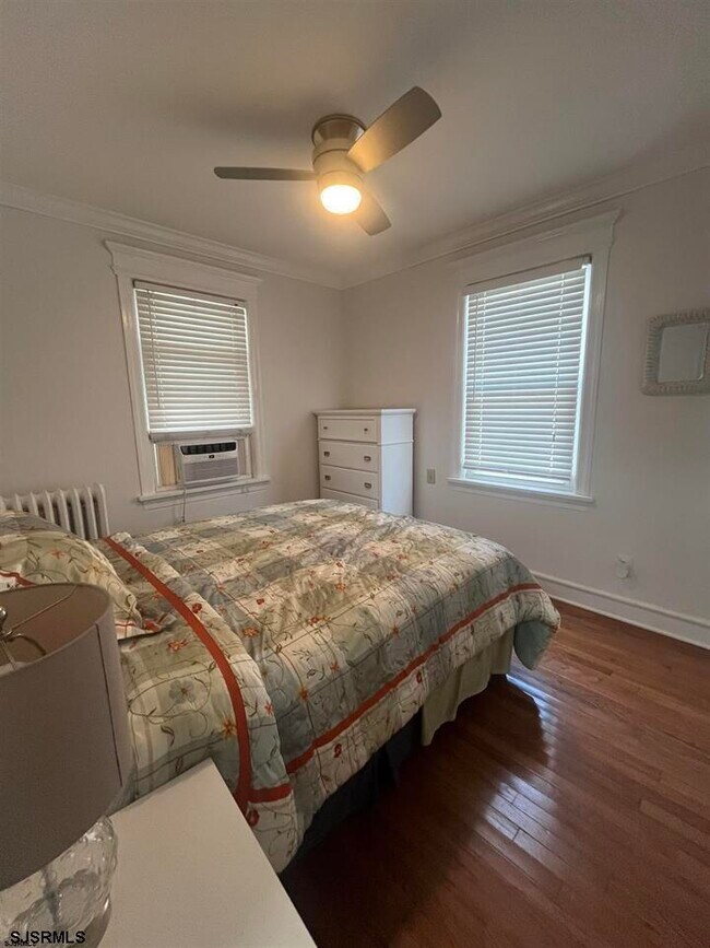 Building Photo - 15 N Melbourne Ave