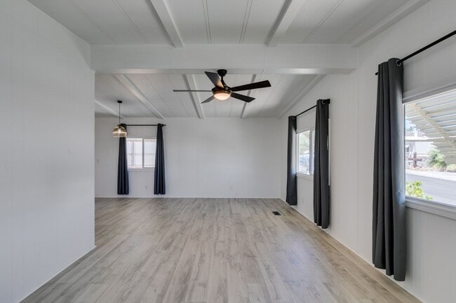 Building Photo - Beautifully Remodeled Boulder City Home with Spacious Backyard Retreat