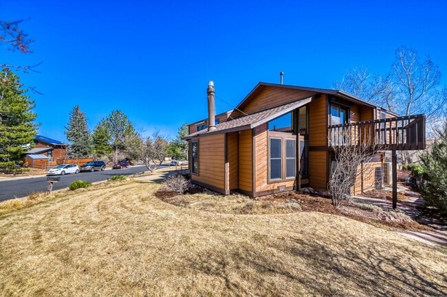Building Photo - Incredible Shanahan Ridge Home with Flatiron Views