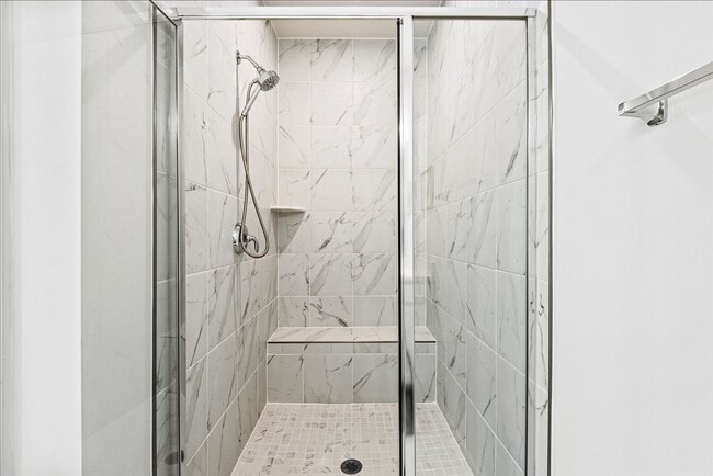 Building Photo - Like New! CLOSE TO I-95 & QUANTICO!