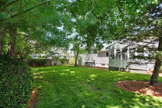Building Photo - 61 Sevland Rd