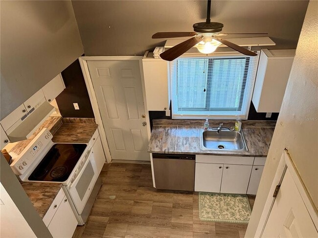 Building Photo - 12425 Touchton Dr