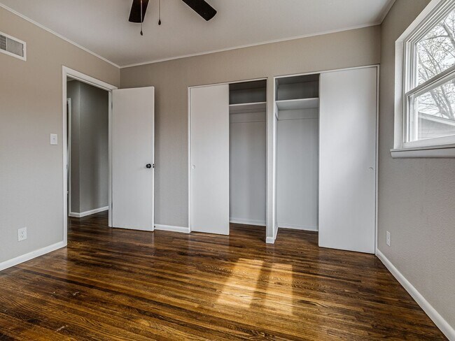 Building Photo - Newly remodeled home