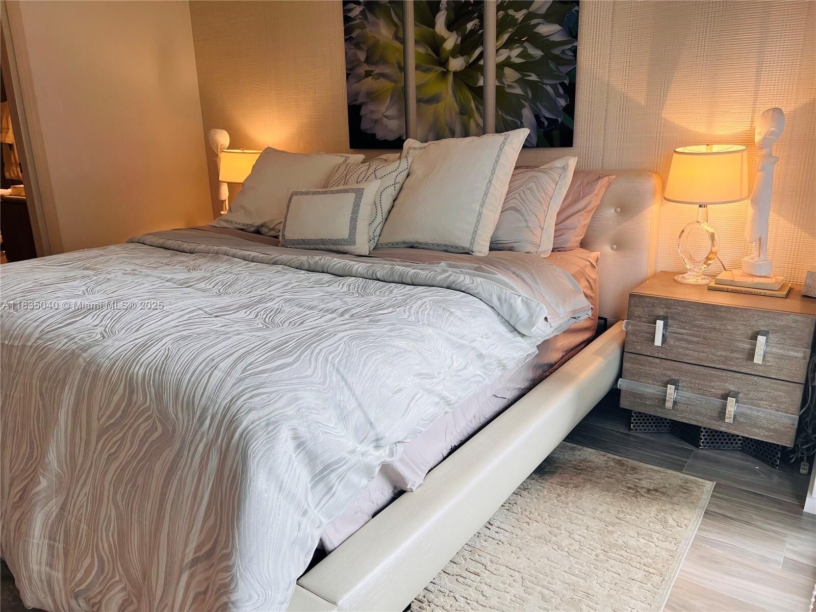 Building Photo - 801 S Miami Ave