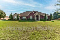 Building Photo - 4214 Topaz Cir