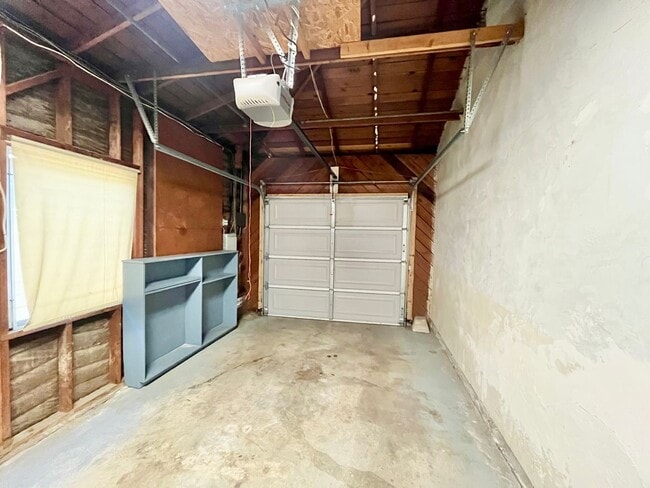 Building Photo - 4345 Central Ave