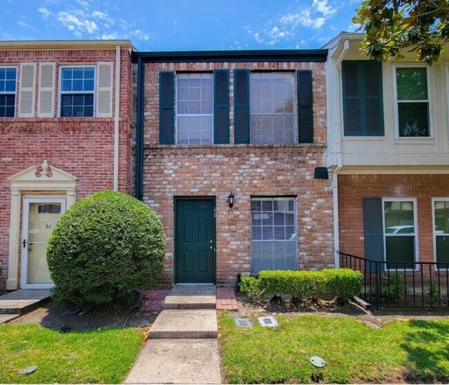 Primary Photo - 7700 Creekbend Dr