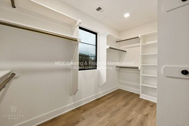 Building Photo - Elevate Everyday Living at Ayden Place Townhomes!