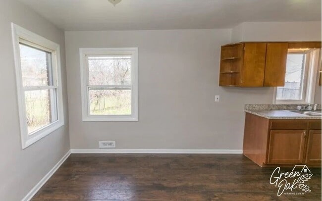 Building Photo - 19201 Hathaway Ln