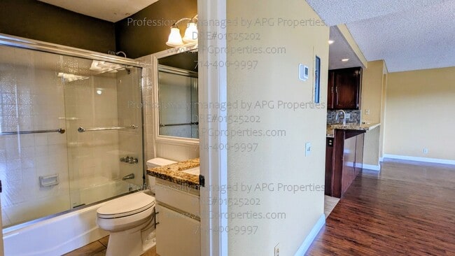 Building Photo - 7113 Apricot Dr