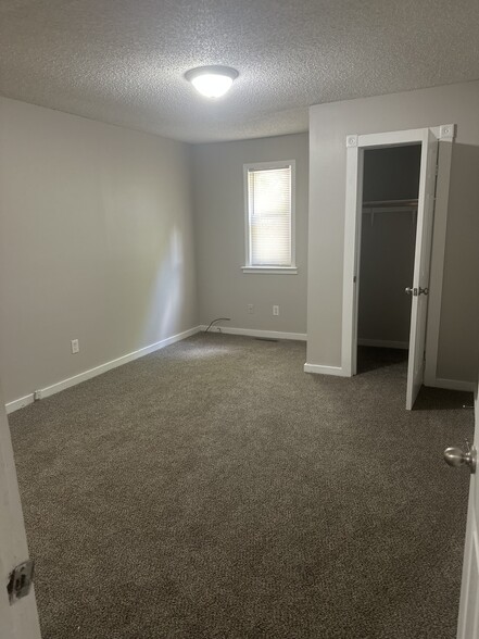 Building Photo - 106 Juniper Ln