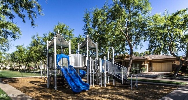 Building Photo - 20712 W Park Meadows Dr