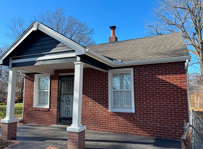 Building Photo - 7924 Agnes Ave