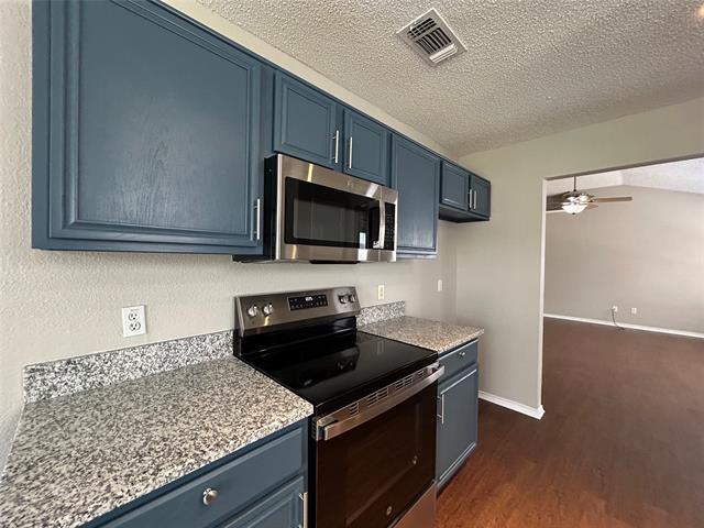 Building Photo - 6425 Riverwater Trail