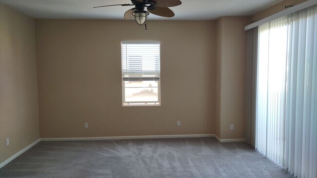 Building Photo - 8450 Crystal Walk Cir