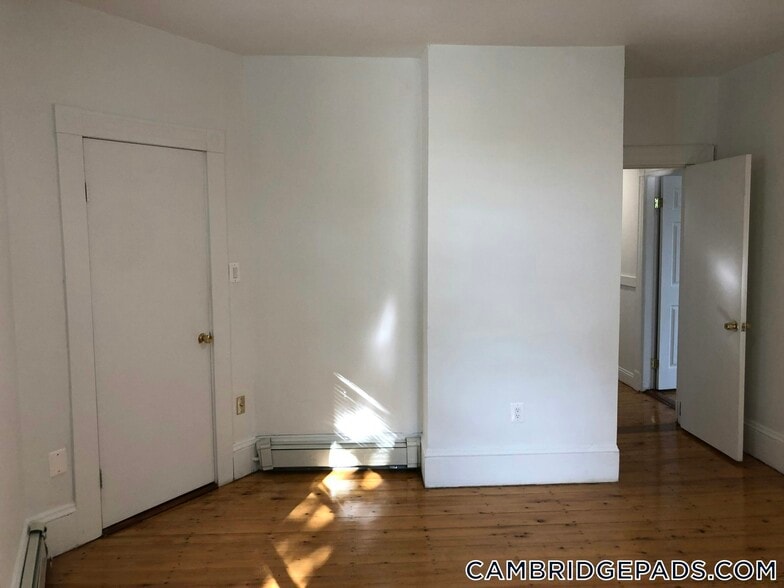 Building Photo - 56 Portsmouth St