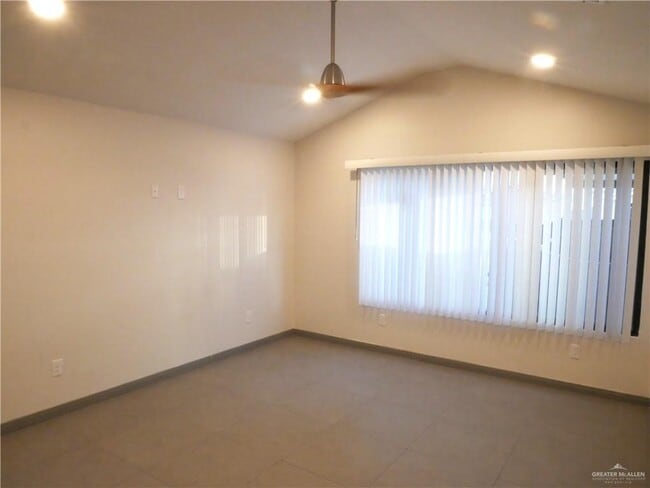 Building Photo - 23 East St