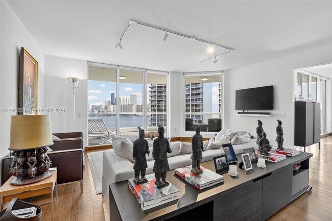 Building Photo - 6000 Island Blvd