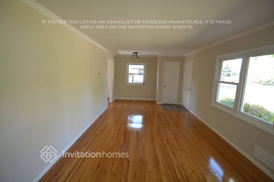 Building Photo - 7101 Hartkopf Ln