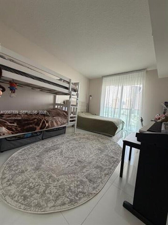 Building Photo - 200 Sunny Isles Blvd