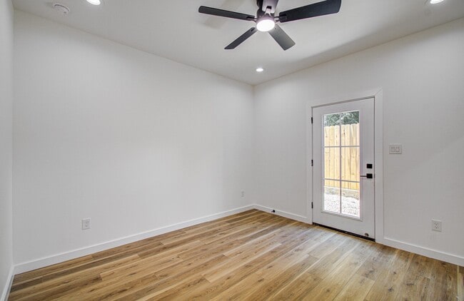 Building Photo - 5315 Dewberry St