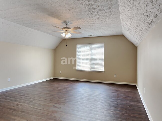 Building Photo - 448 Ash Trace Ln