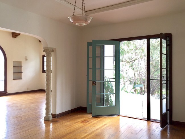 Big views, big windows, foliage... - 1265 Carmona Ave