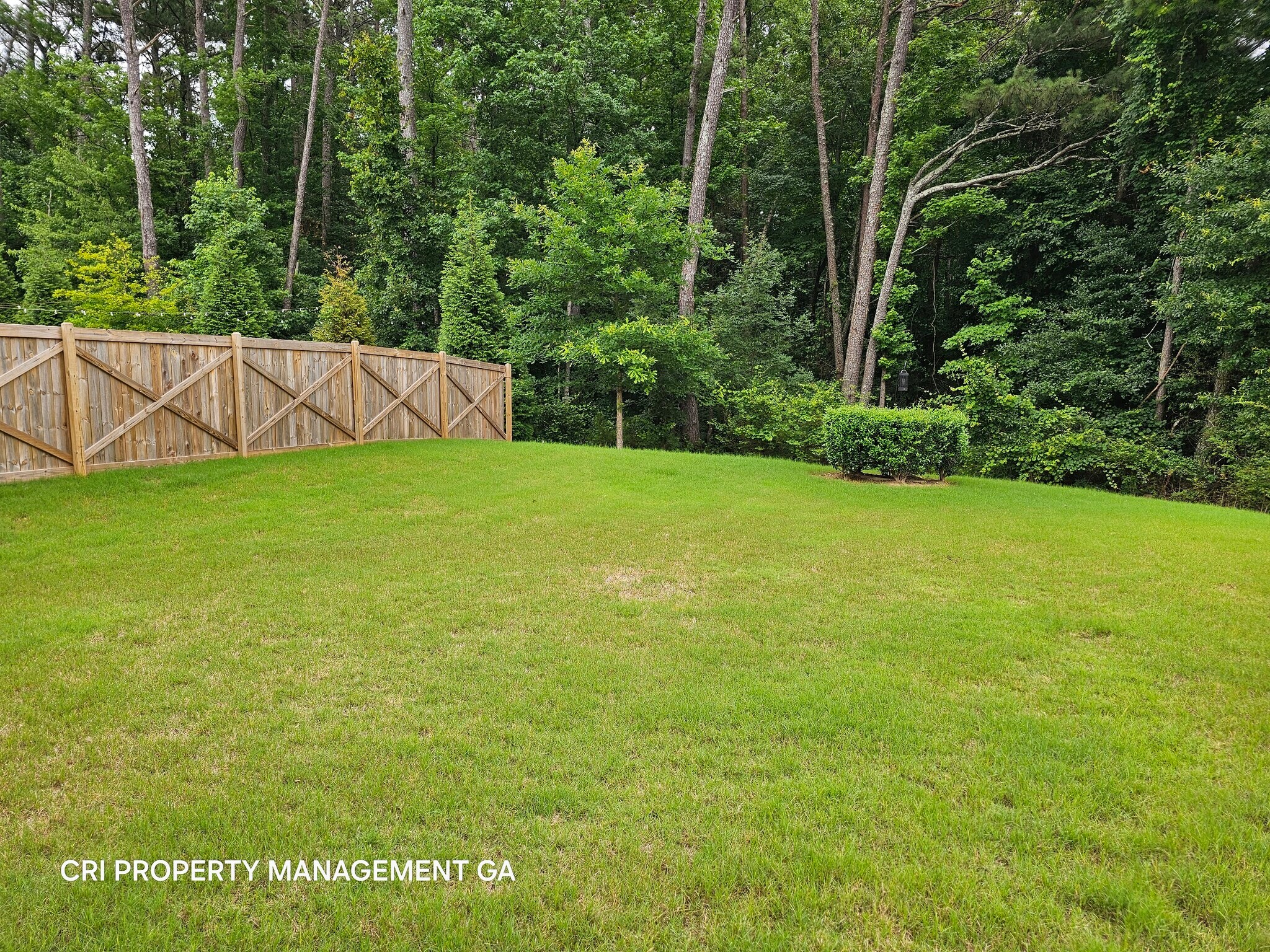 Building Photo - 352 Newshaw Dr