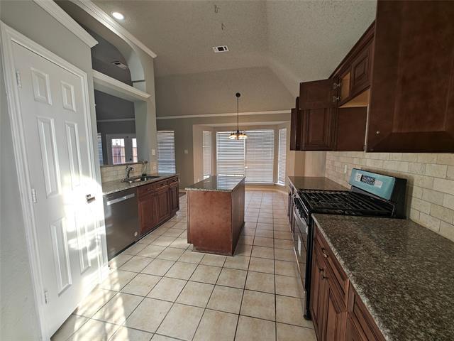 Building Photo - 8504 Pebblebrook Dr