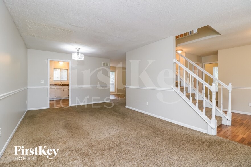 Building Photo - 2909 Sand Spur Ct