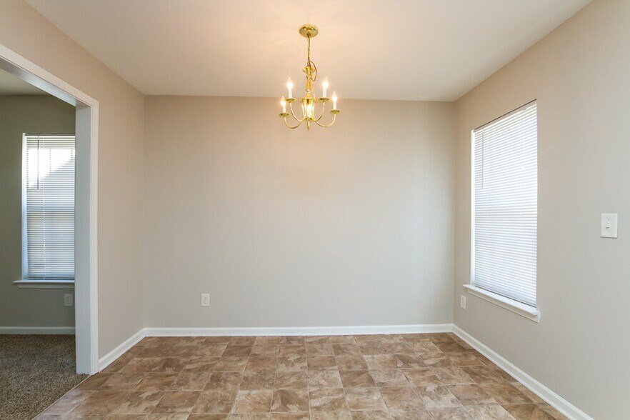 Building Photo - 933 Grass Hollow Ct