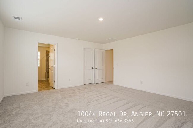 Building Photo - 10044 Regal Dr