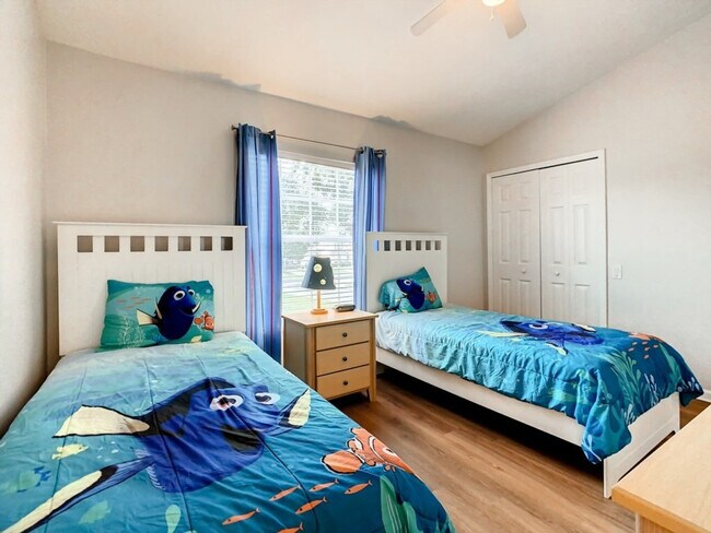 Building Photo - 2314 Silver Palm Dr