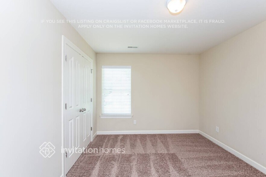 Building Photo - 4517 Hyperion Ct