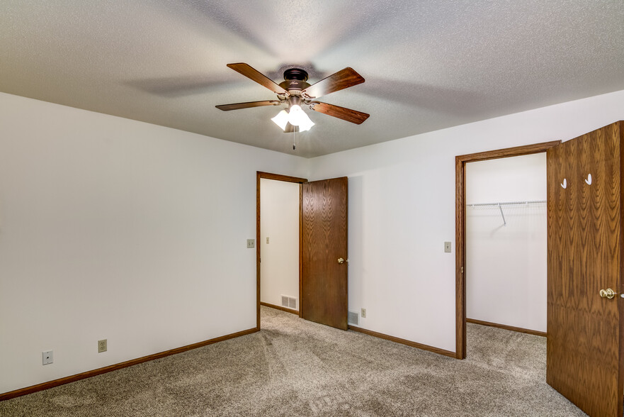 Building Photo - 2101 Mittelstadt Ln